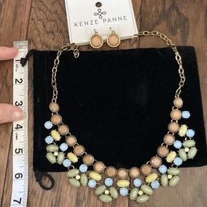 Necklace earring set NWT